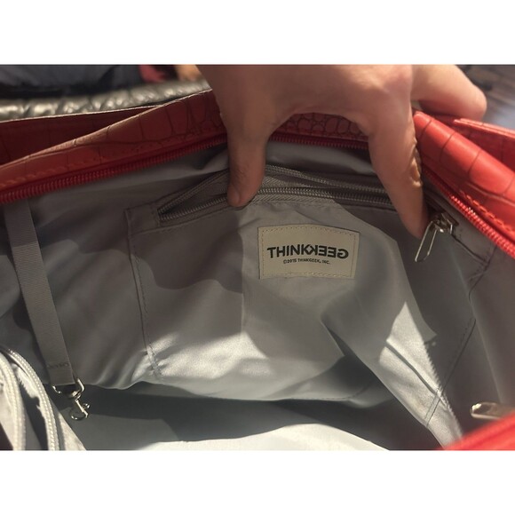 RARE ThinkGeek Handbag of Holding – Red Faux Croc – NWOT – D&D Geek Bag - Picture 11 of 11
